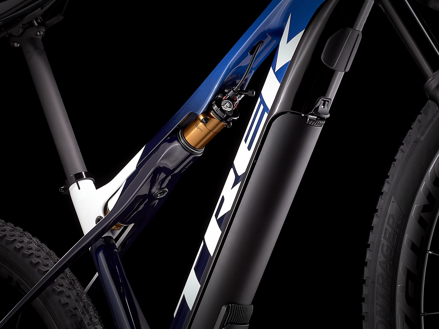 ECaliber99XX1AXSUS_21_34710_B_Alt8