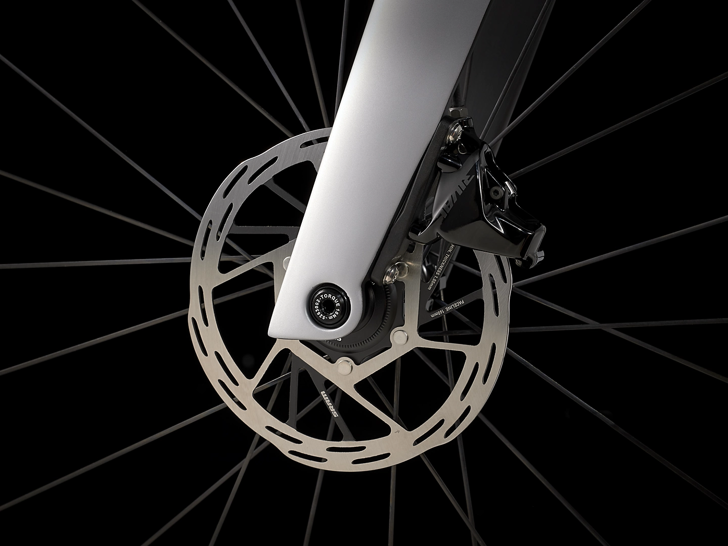 MadoneSLR6eTap_23_37417_E_Alt7