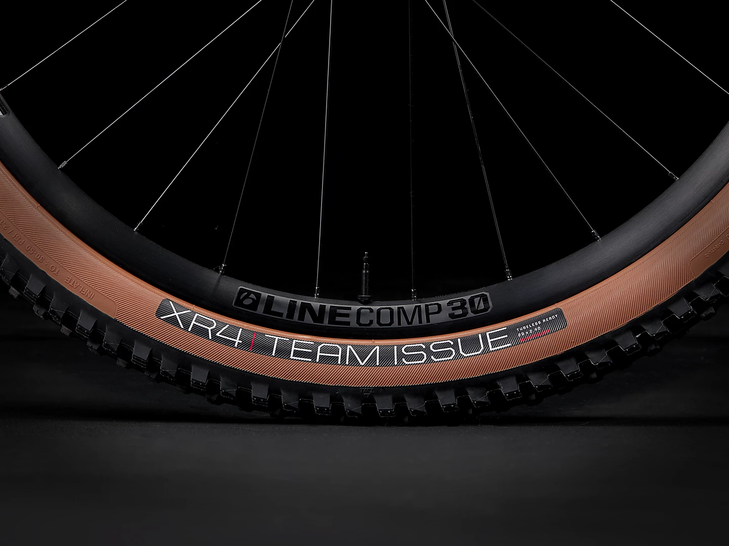 TopFuel8XT_23_36789_B_Alt5