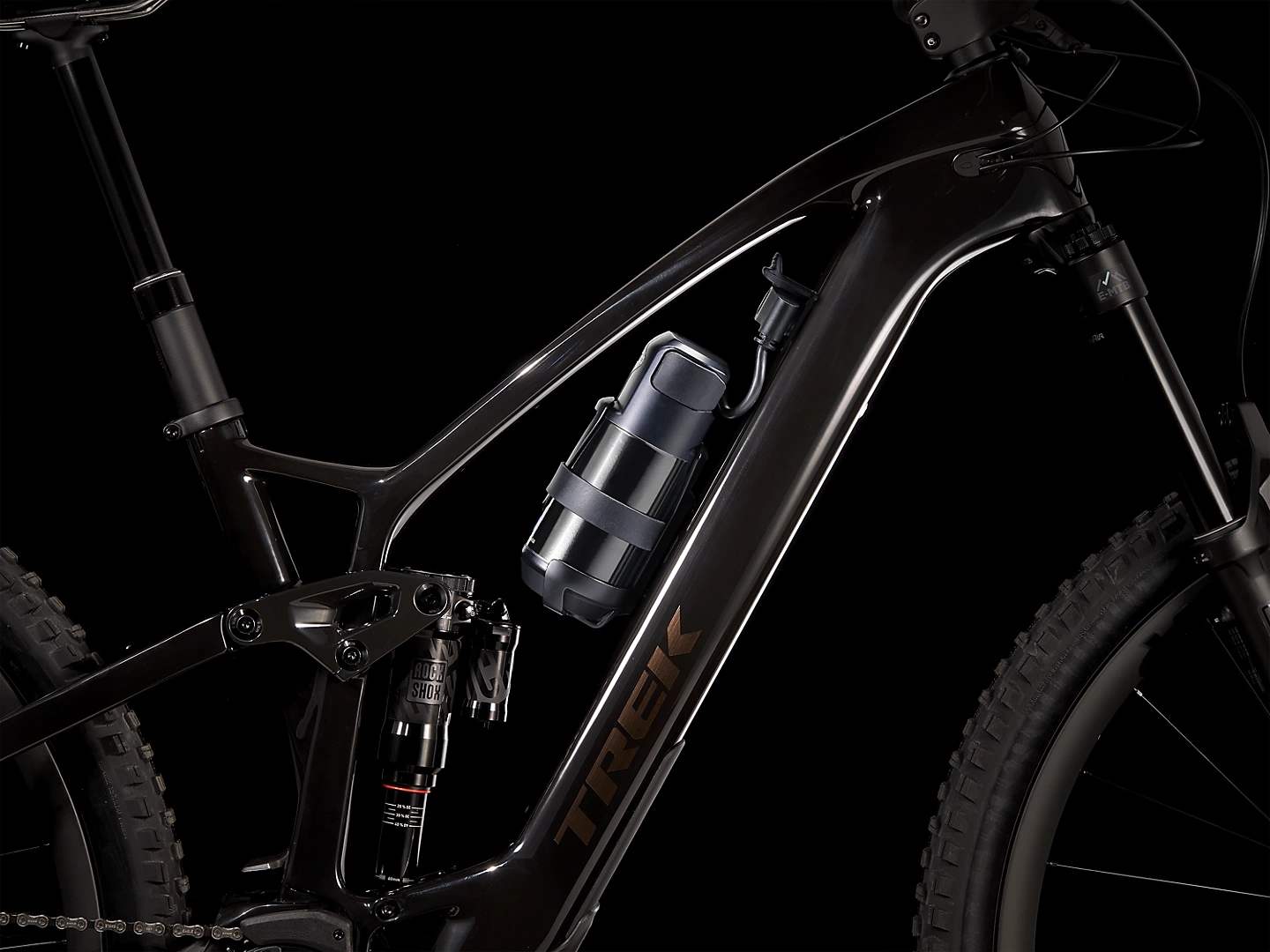 FuelEXe98XT_23_36375_A_Accessory1